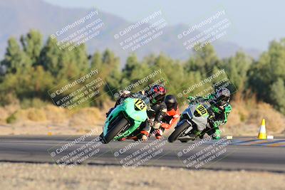 media/Nov-19-2023-CVMA (Sun) [[1f3d1b7ccb]]/Race 17 Amateur Supersport Middleweight/